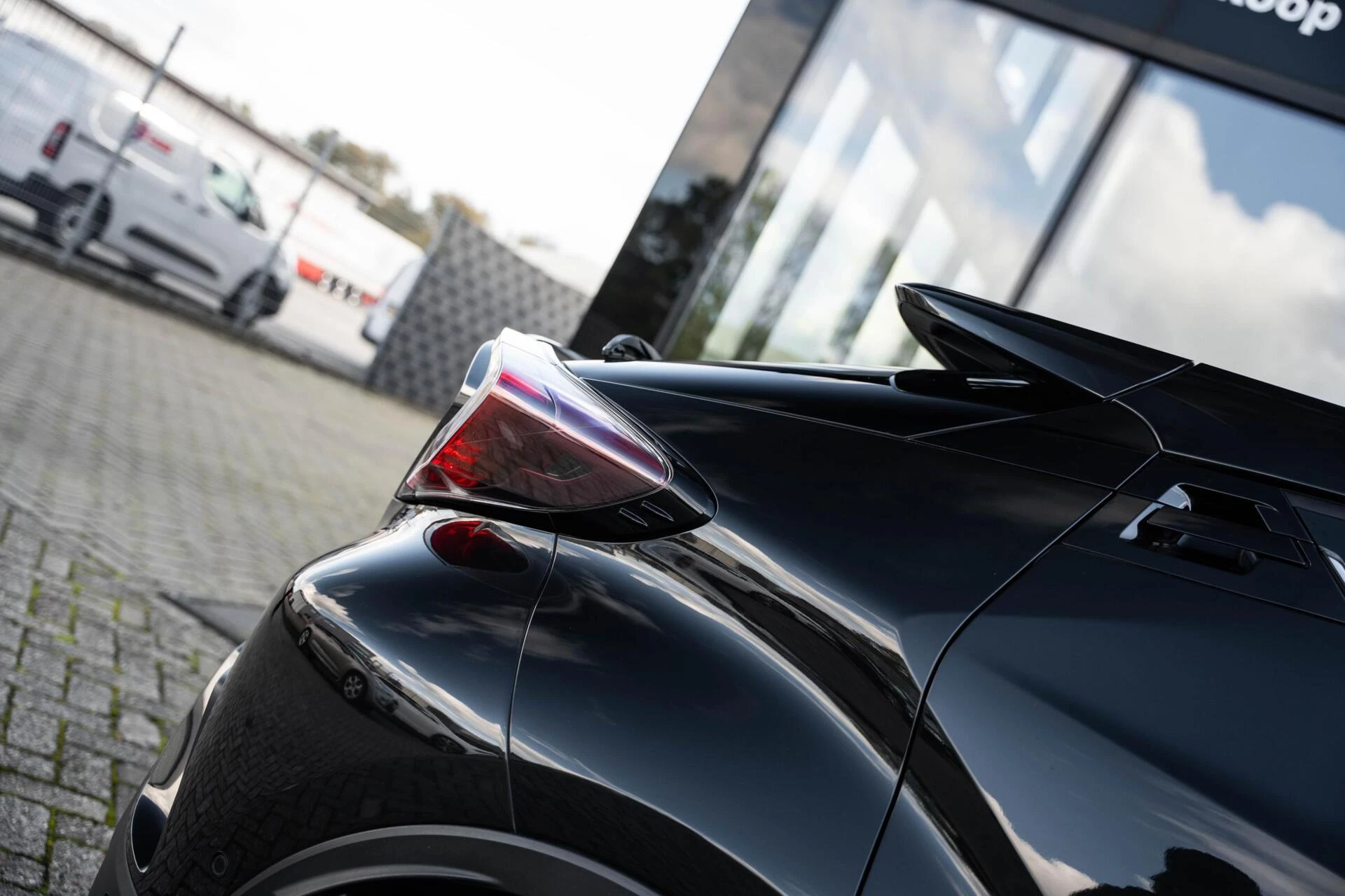 Hoofdafbeelding Toyota C-HR