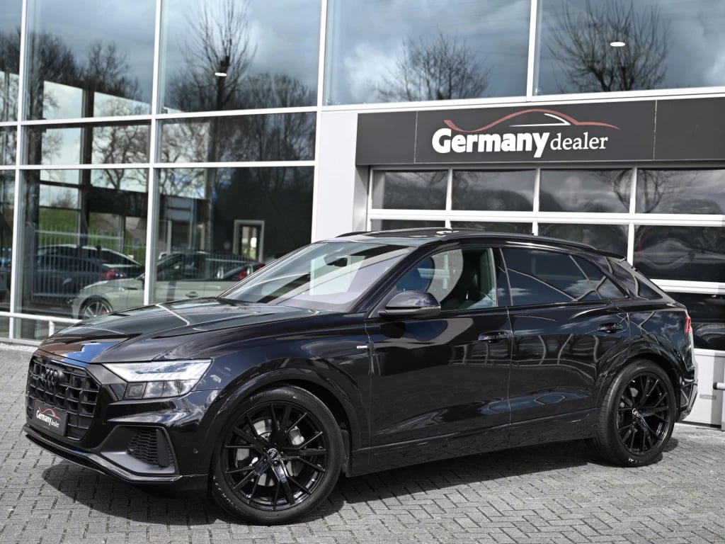 Hoofdafbeelding Audi Q8