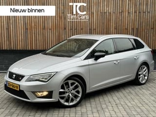 Seat Leon ST 1.4 EcoTSI FR H6 | Navigatie | CarPlay | Camera | DAB | Getint glas | LED | Parkeersensoren voor en achter | Seat Sound audio | Trekhaak afneembaar