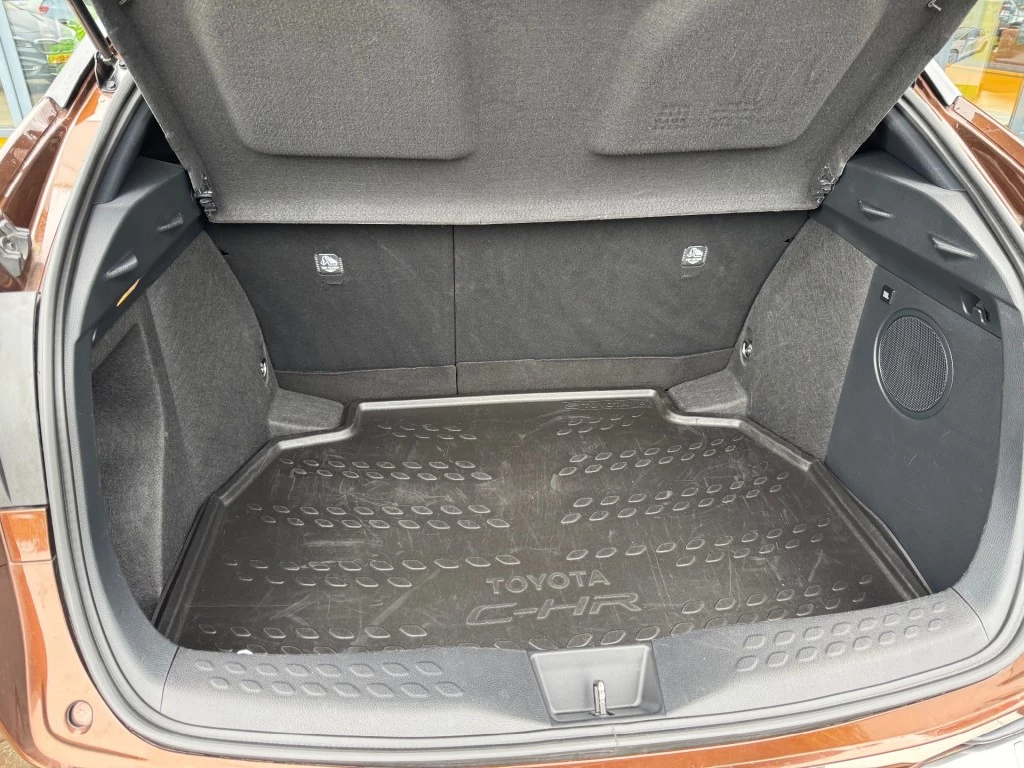 Hoofdafbeelding Toyota C-HR