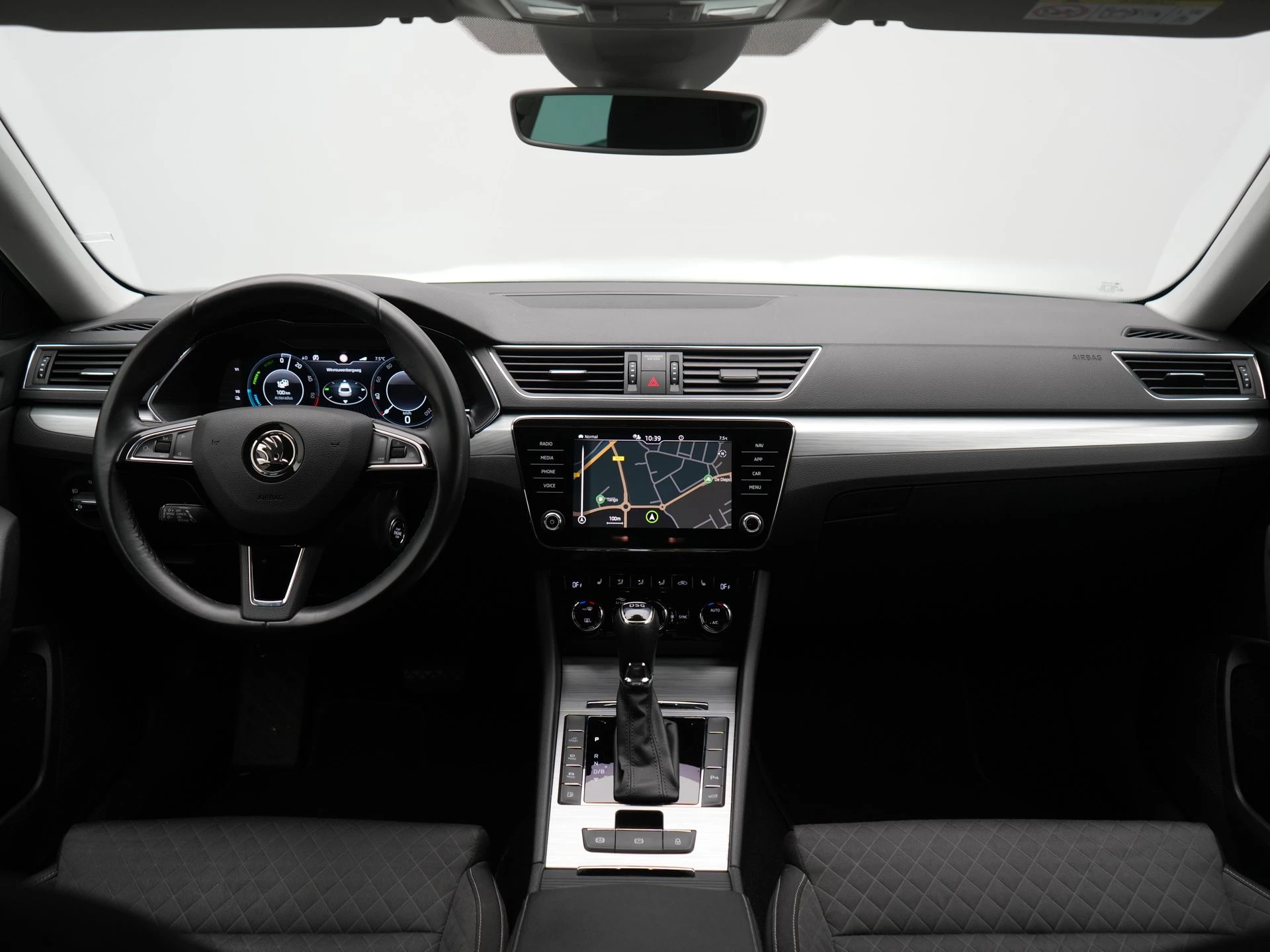 Hoofdafbeelding Škoda Superb