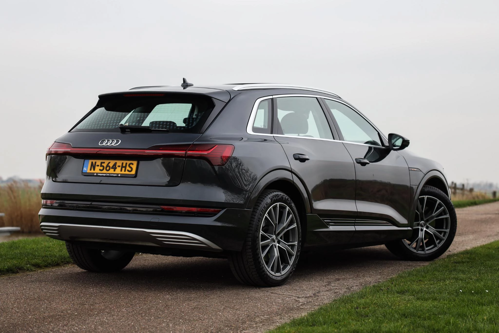 Hoofdafbeelding Audi e-tron