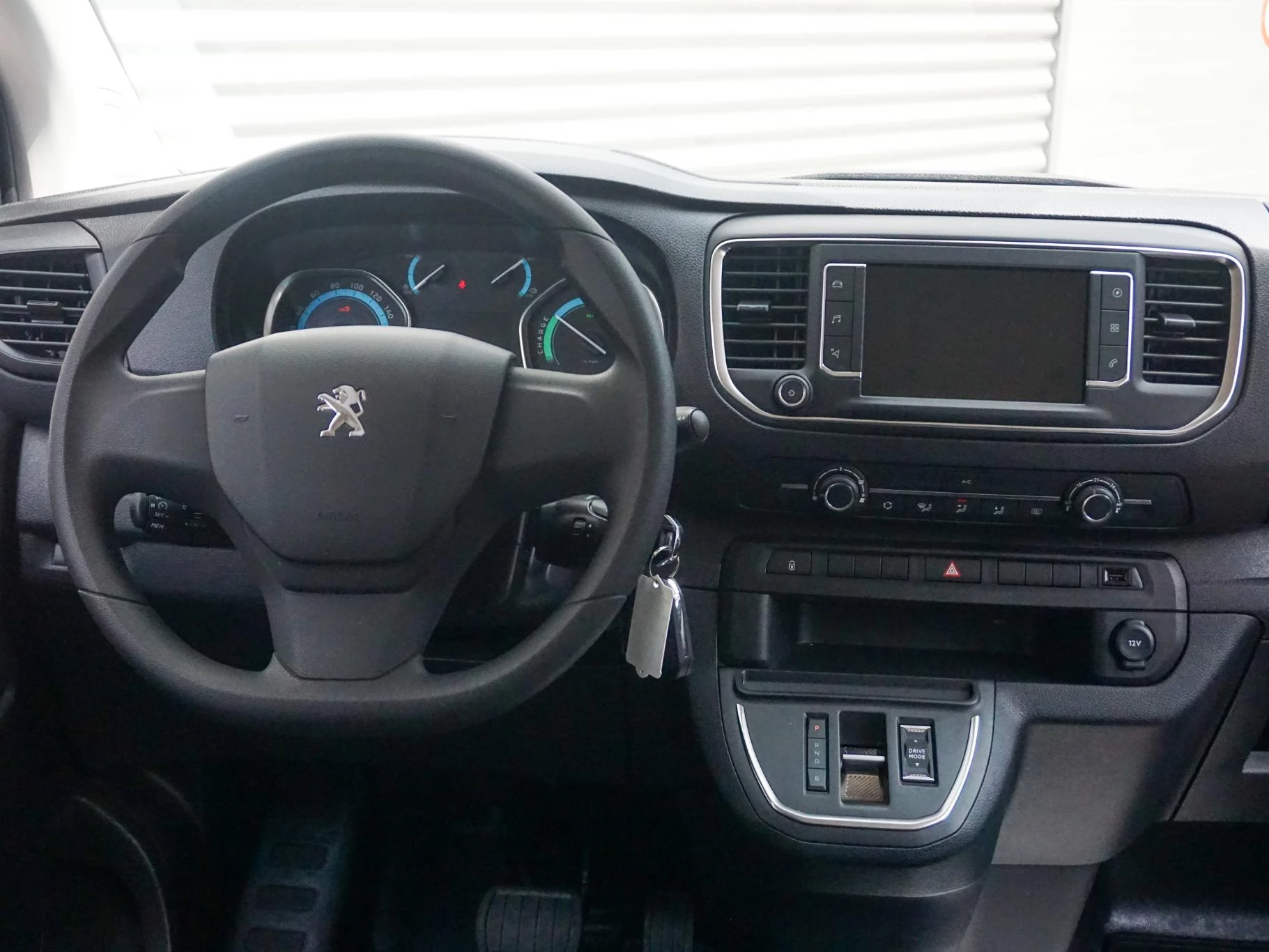 Hoofdafbeelding Peugeot e-Expert