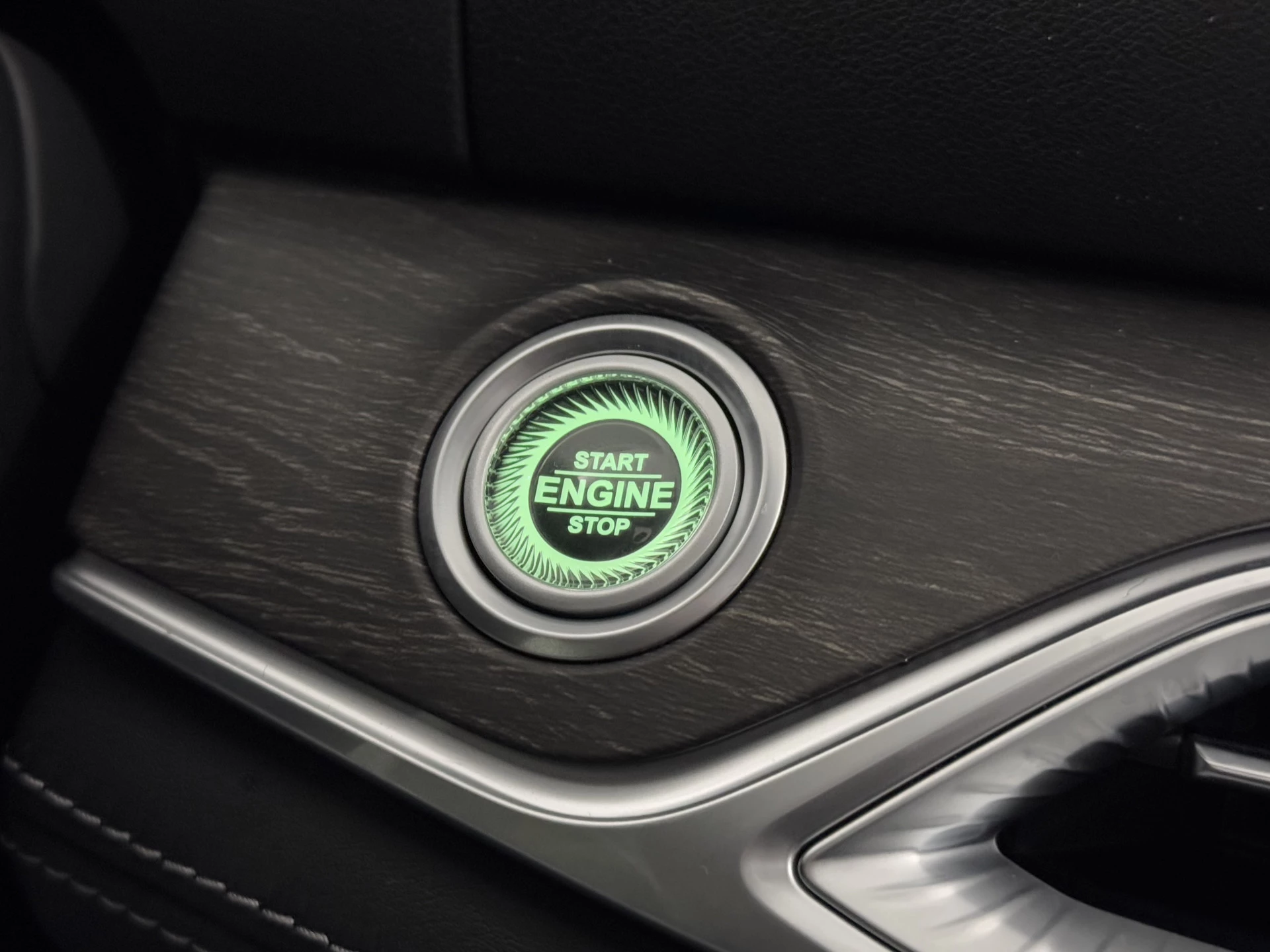 Hoofdafbeelding DFSK E5 PHEV