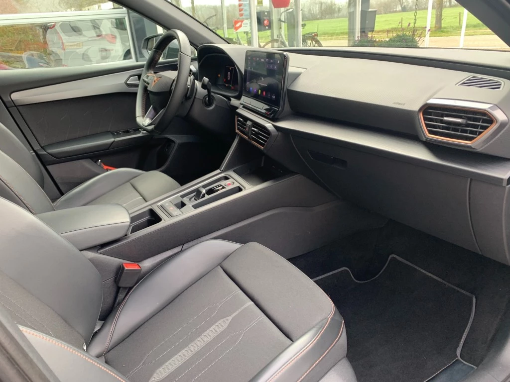 Hoofdafbeelding CUPRA Leon Sportstourer