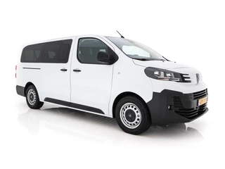 Peugeot e-Expert Long 75 kWh Facelift [ 9-Pers. ] [ 3-Fase-11 kW] (INCL-BTW) *NAVI-FULLMAP | CAMERA | DIGI-COCKPIT | COMFORTSEATS | DAB | PRIVACY-GLASS | SHIFTPADDLES | AIRCO | CRUISE | PDC*
