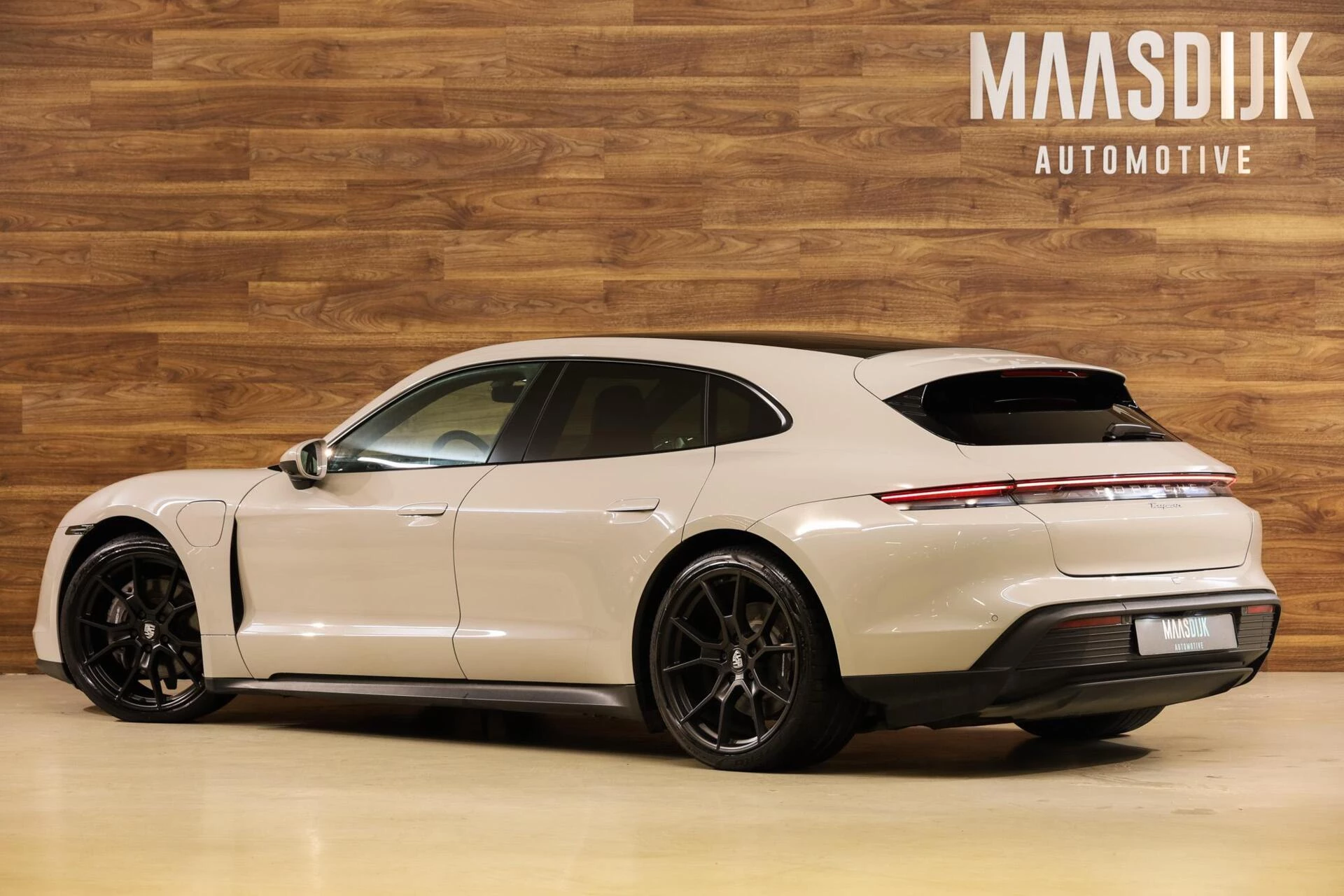 Hoofdafbeelding Porsche Taycan