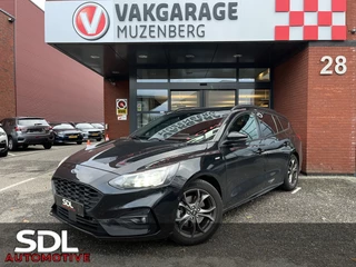 Hoofdafbeelding Ford Focus Ford Focus Wagon 1.0 EcoBoost ST Line Business // ADAPT. CRUISE // DODEHOEK // CLIMA // CAMERA+SENSOREN // NAVI+CARPLAY // STUUR+STOELVERWARMING //
