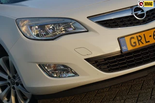 Opel ASTRA SPORTS TOURER 1.4 Turbo 140pk Anniversary Edition - Summit White - Cruise/Clima/PDC