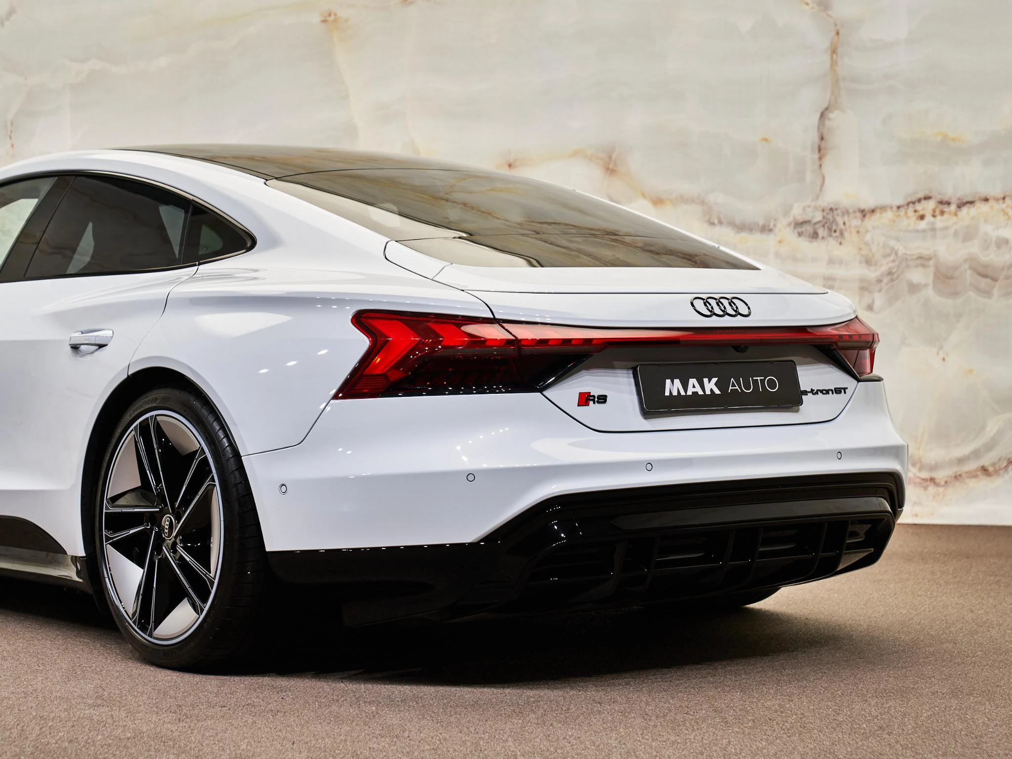 Hoofdafbeelding Audi e-tron GT