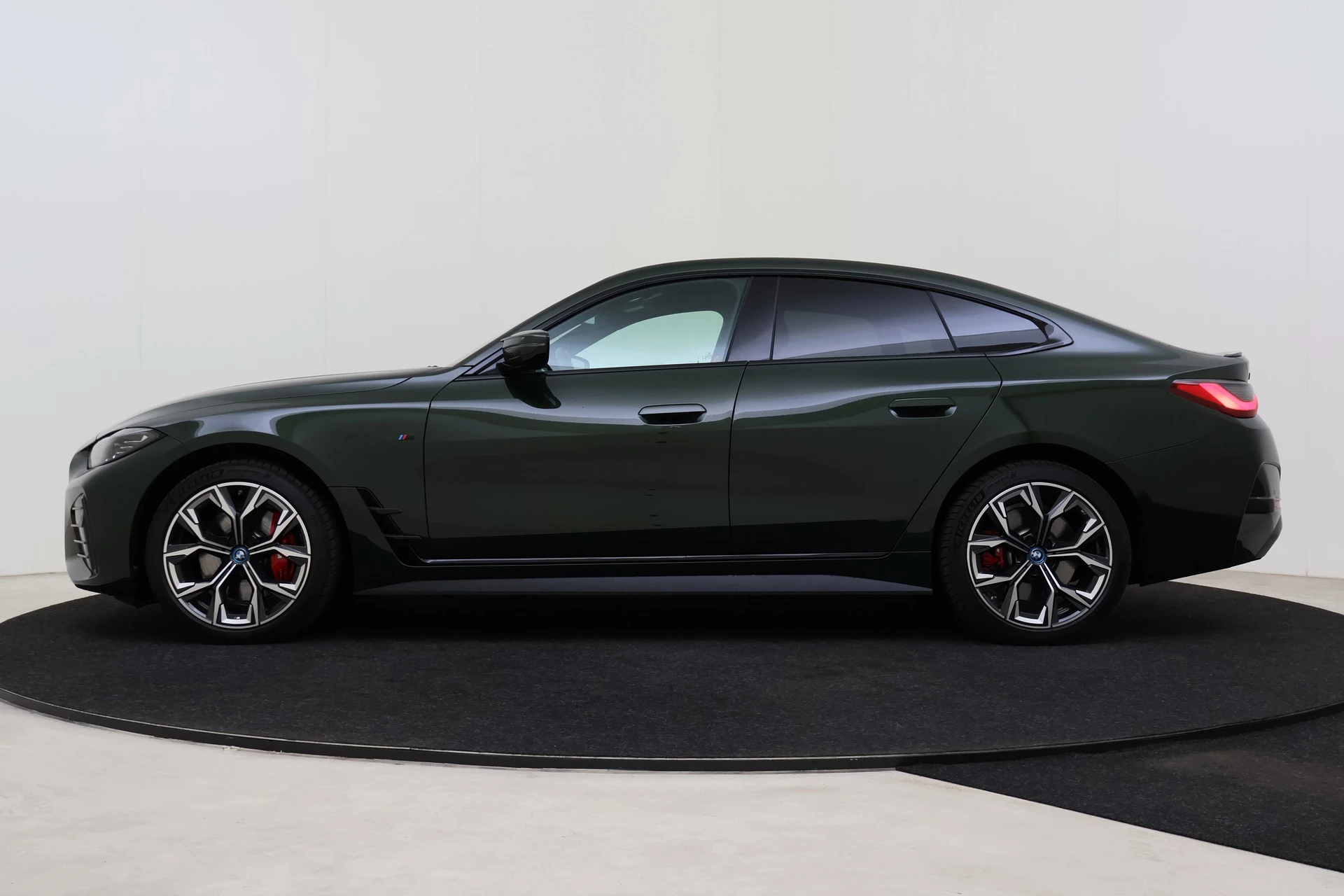 Hoofdafbeelding BMW i4