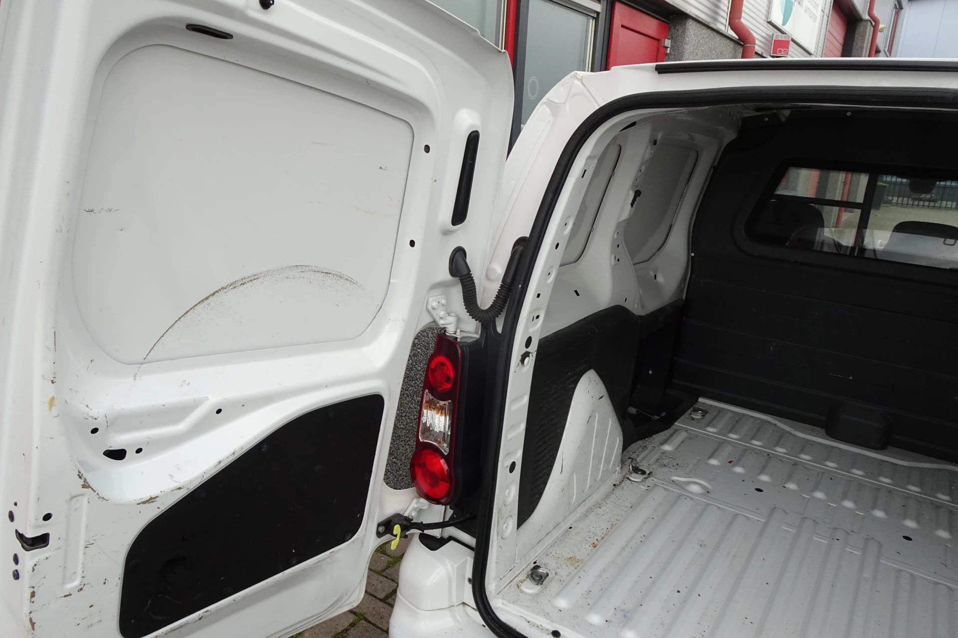 Hoofdafbeelding Peugeot Partner