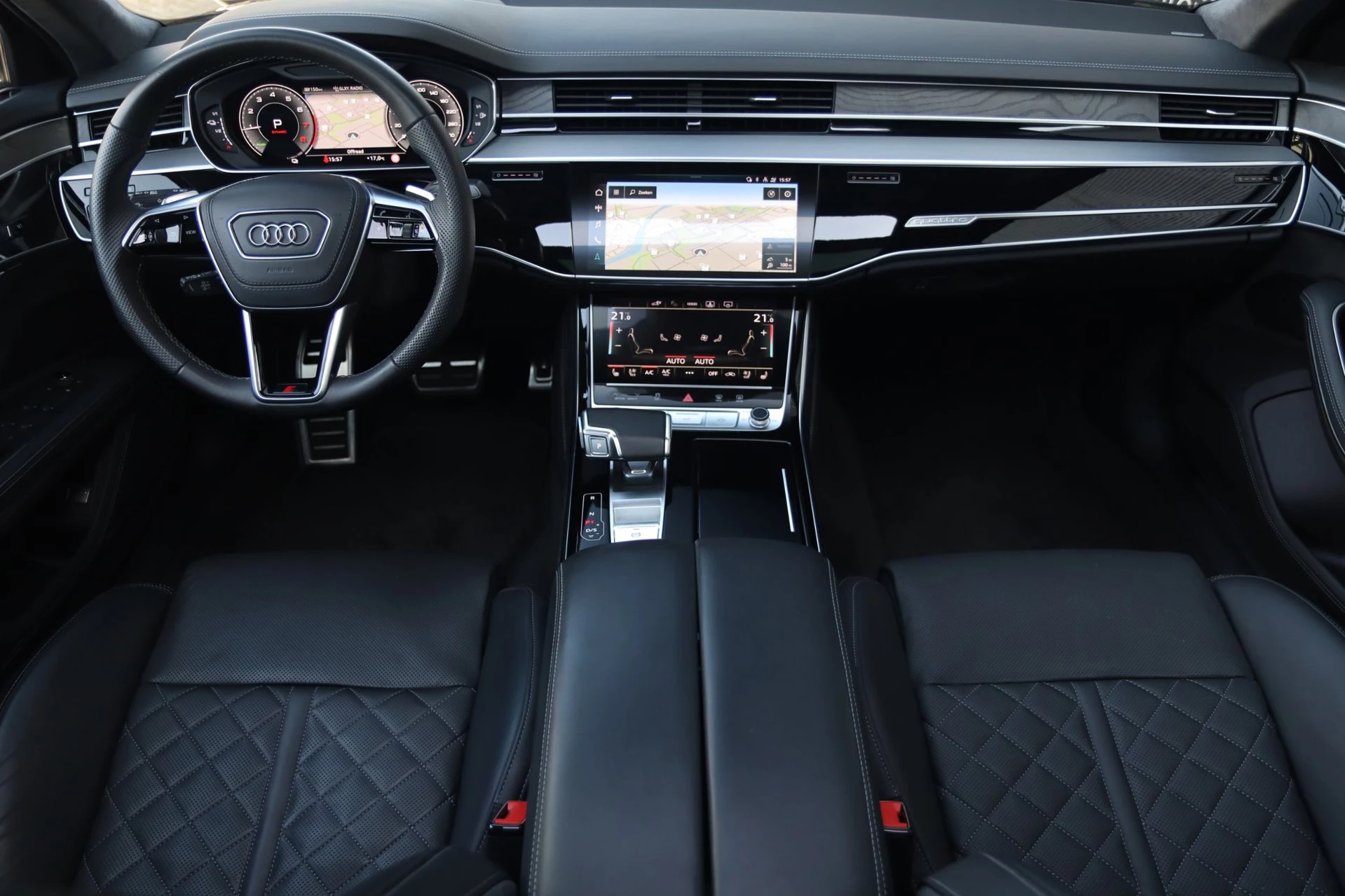 Hoofdafbeelding Audi A8