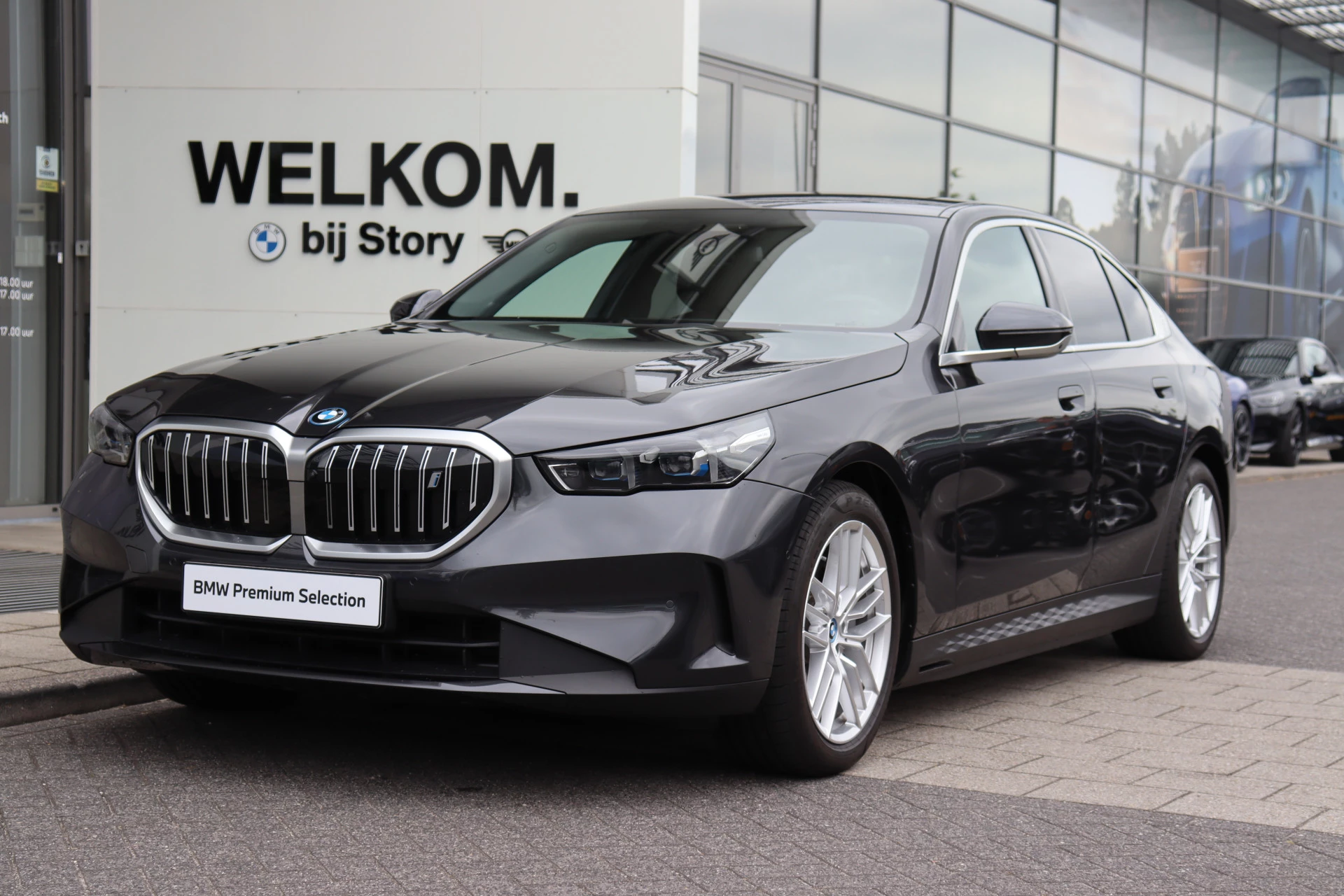 Hoofdafbeelding BMW i5