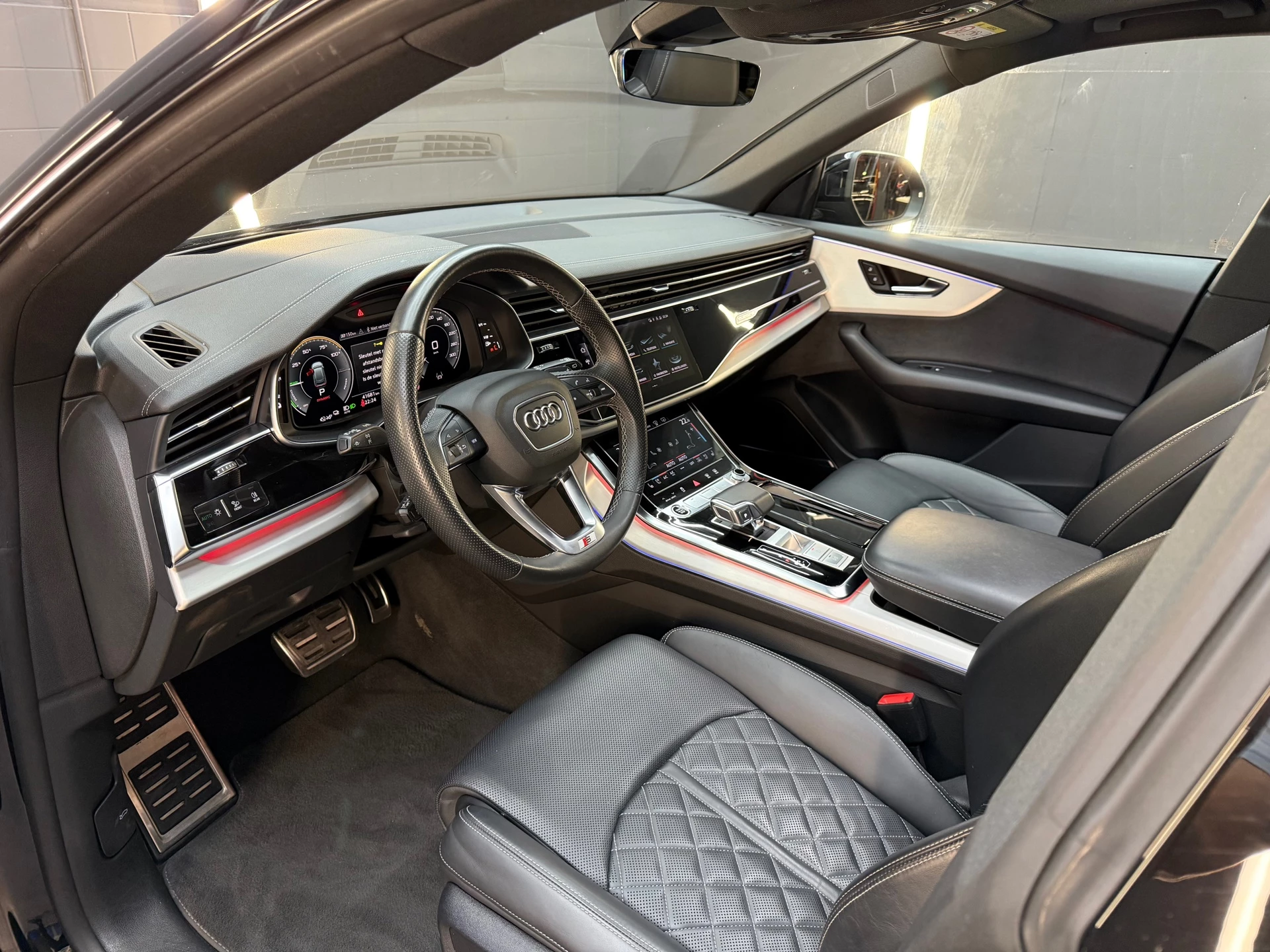 Hoofdafbeelding Audi Q8