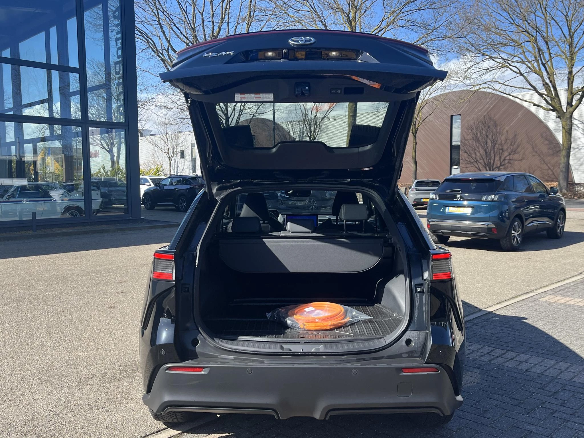 Hoofdafbeelding Toyota bZ4X