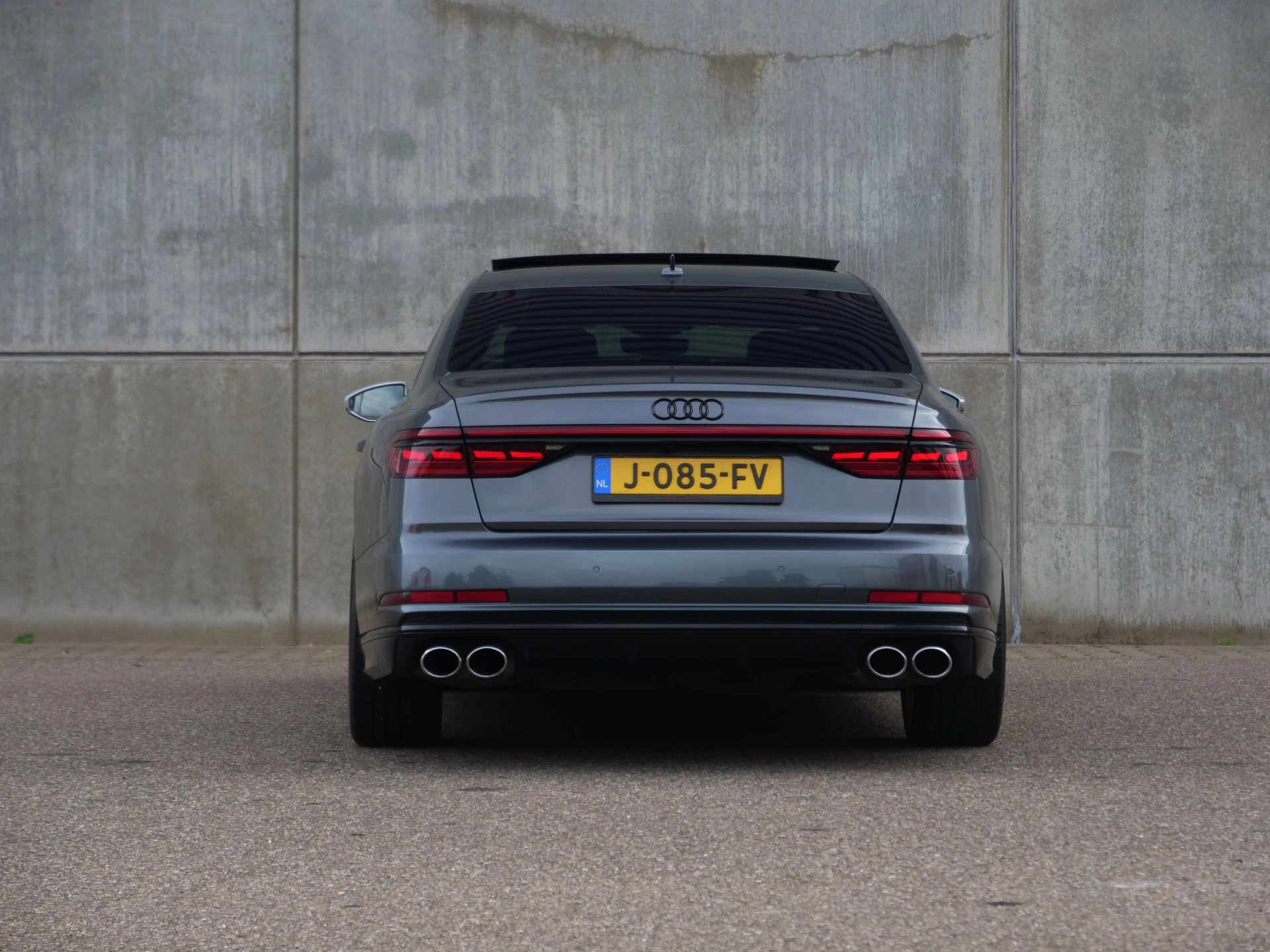 Hoofdafbeelding Audi S8