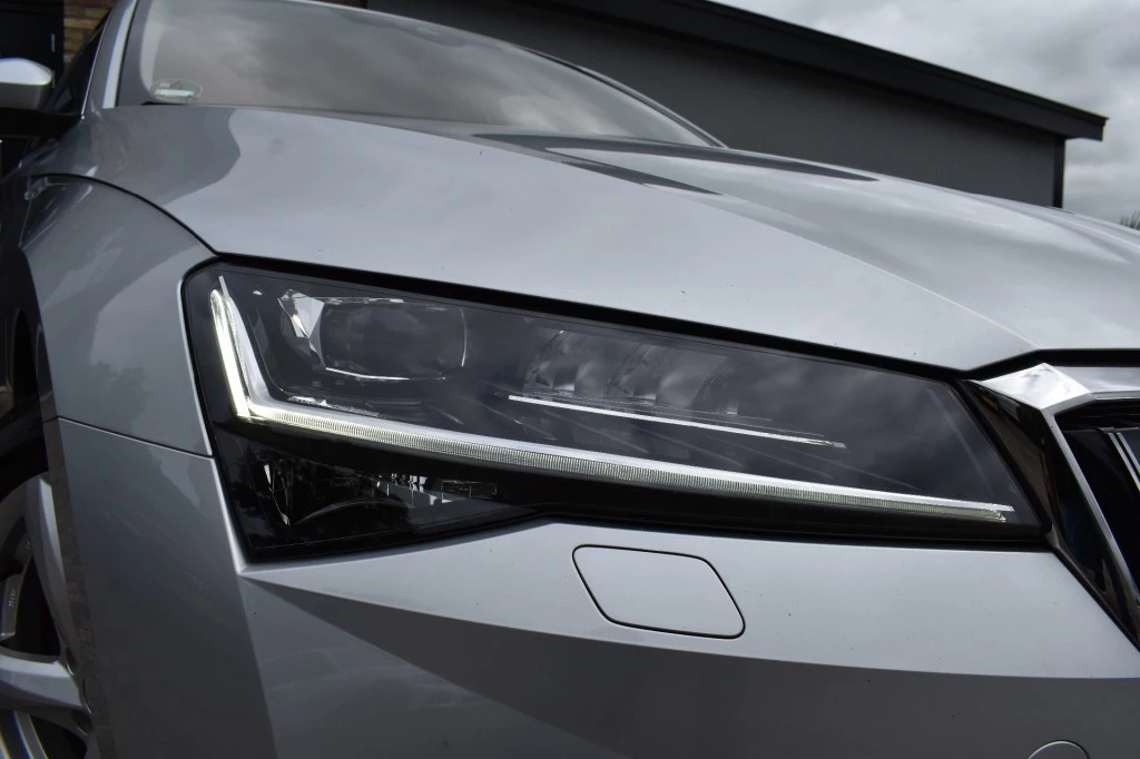 Hoofdafbeelding Škoda Superb
