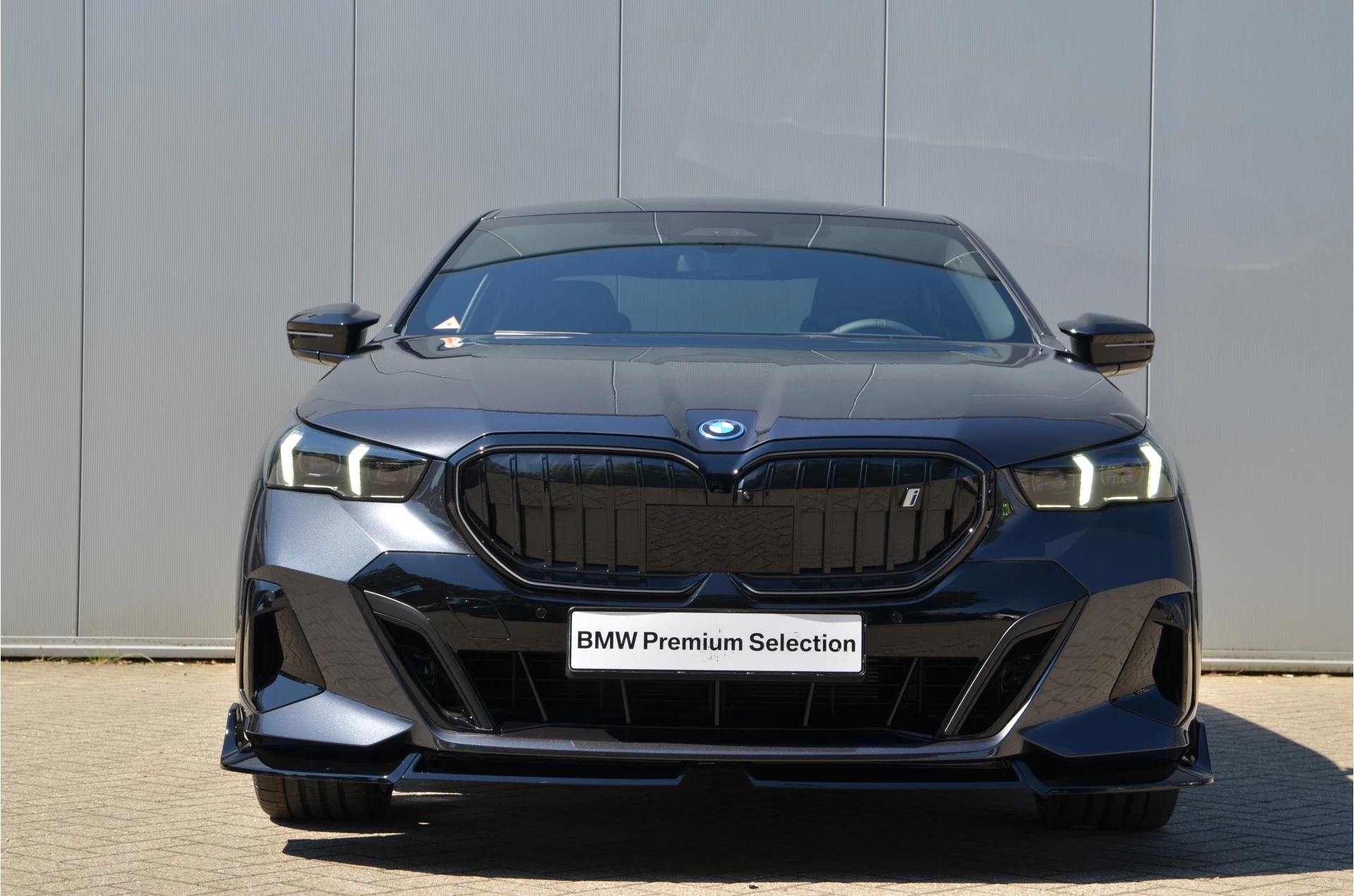 Hoofdafbeelding BMW i5