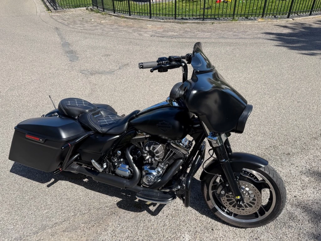 Hoofdafbeelding Harley-Davidson Street Glide