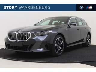 BMW i5 Touring eDrive40 M Sport / Panoramadak / Trekhaak / Adaptieve LED / Parking Assistant / M Sportonderstel / Harman-Kardon