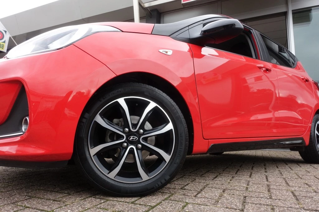 Hoofdafbeelding Hyundai i10