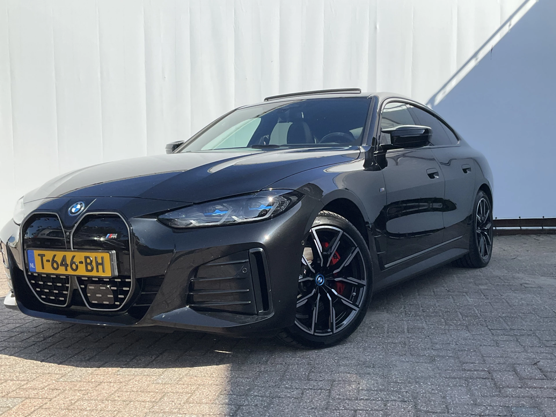 Hoofdafbeelding BMW i4