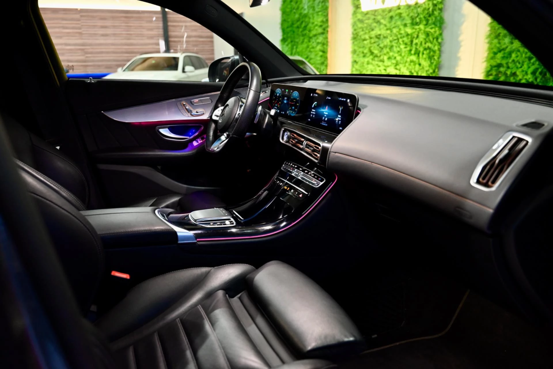 Hoofdafbeelding Mercedes-Benz EQC