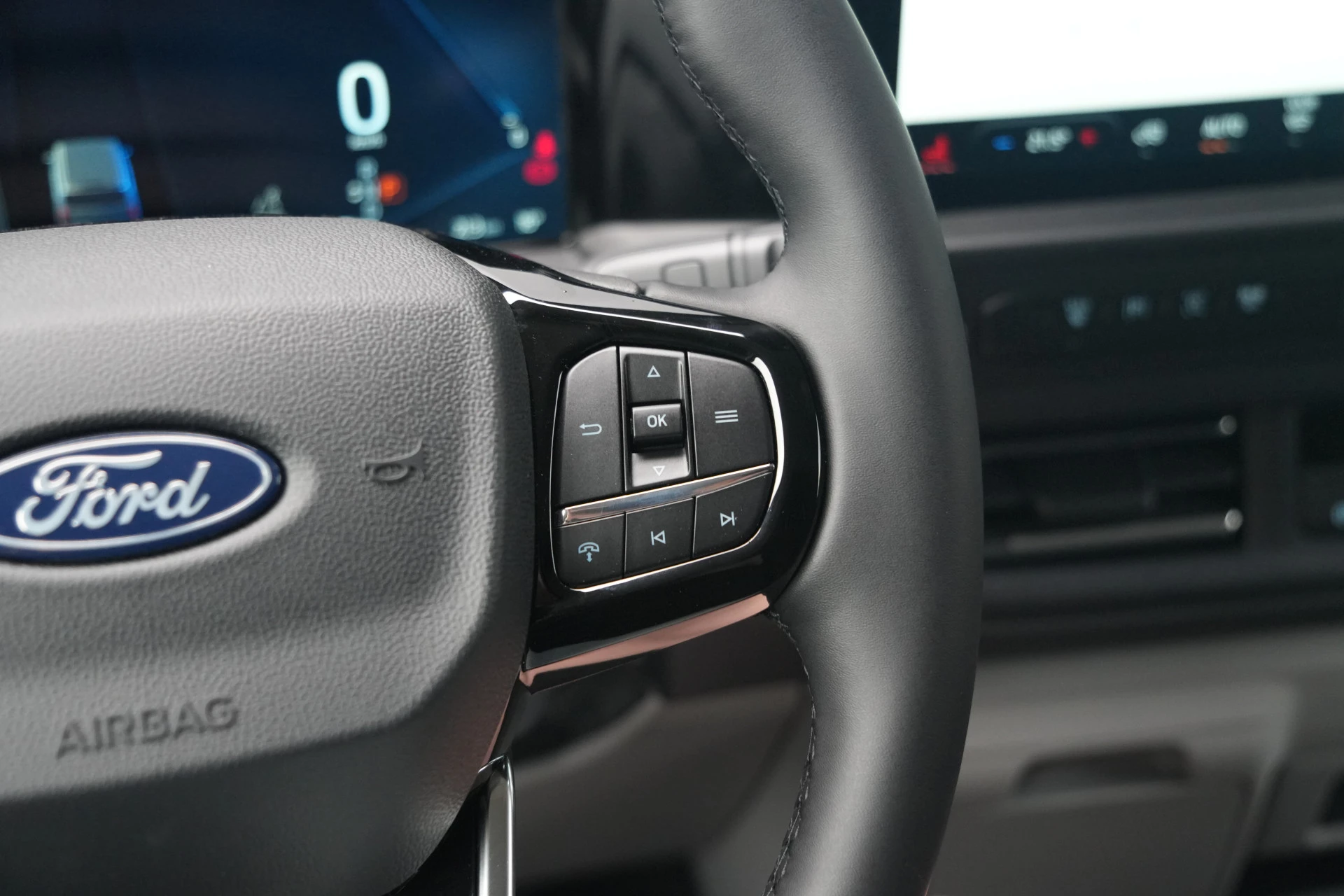 Hoofdafbeelding Ford E-Transit Custom