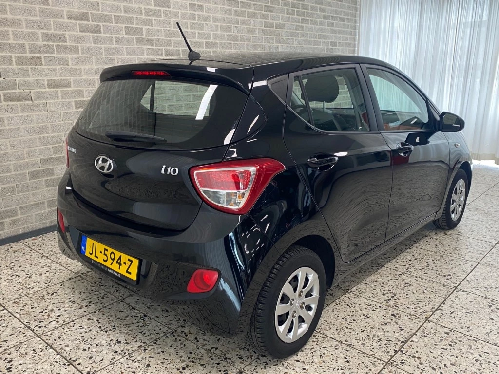 Hoofdafbeelding Hyundai i10