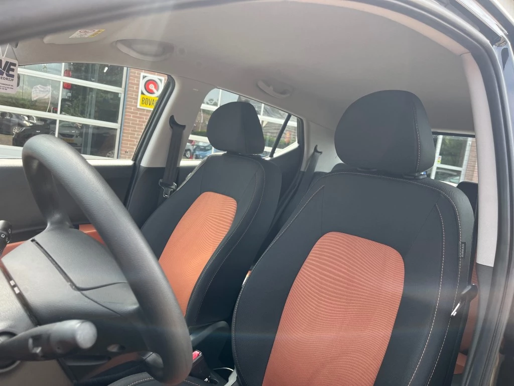 Hoofdafbeelding Hyundai i10