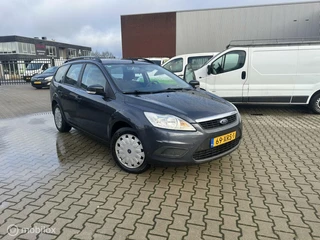 Hoofdafbeelding Ford Focus Ford Focus Wagon 1.6 TDCi nieuwe banden