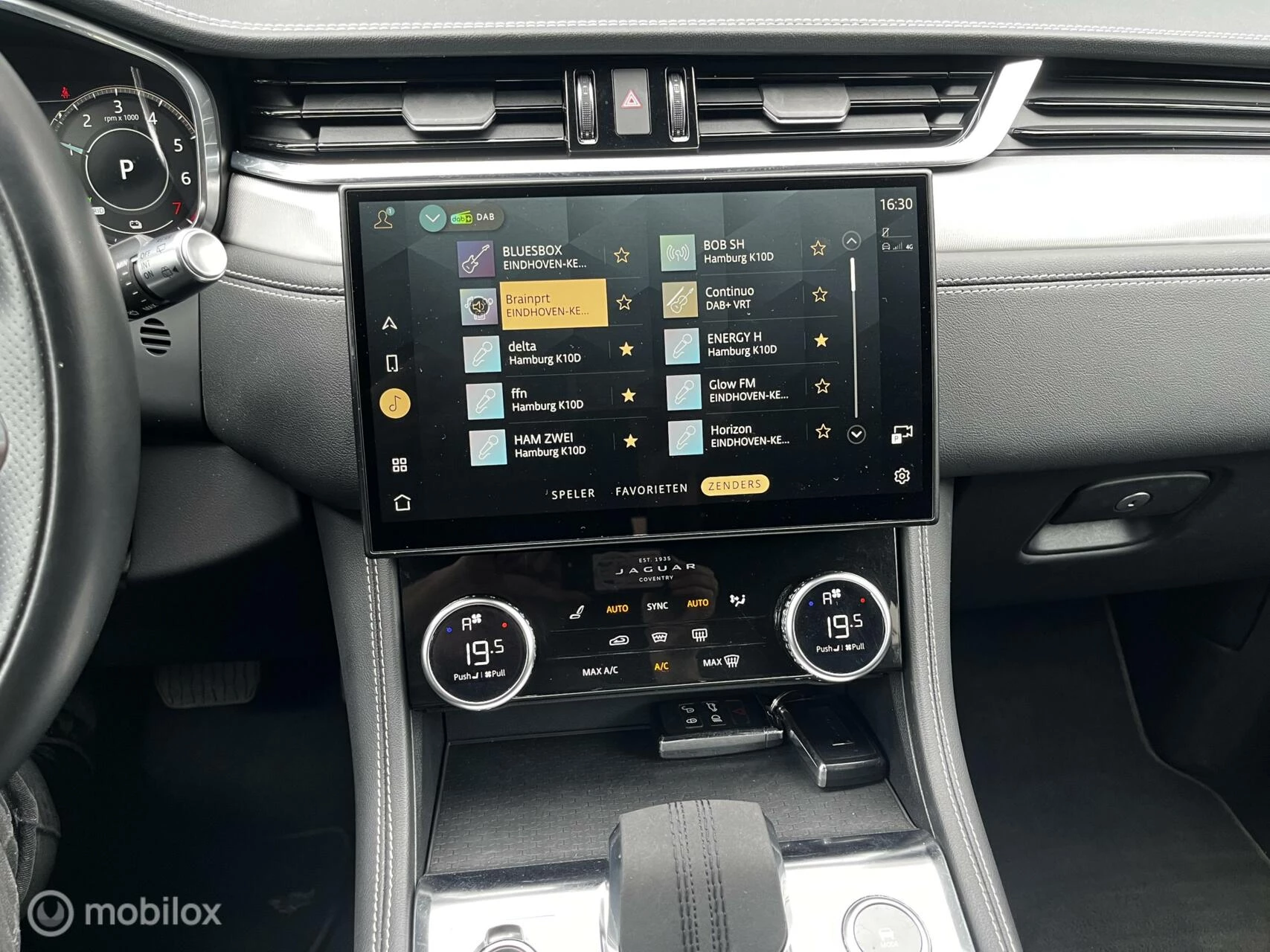 Hoofdafbeelding Jaguar F-PACE