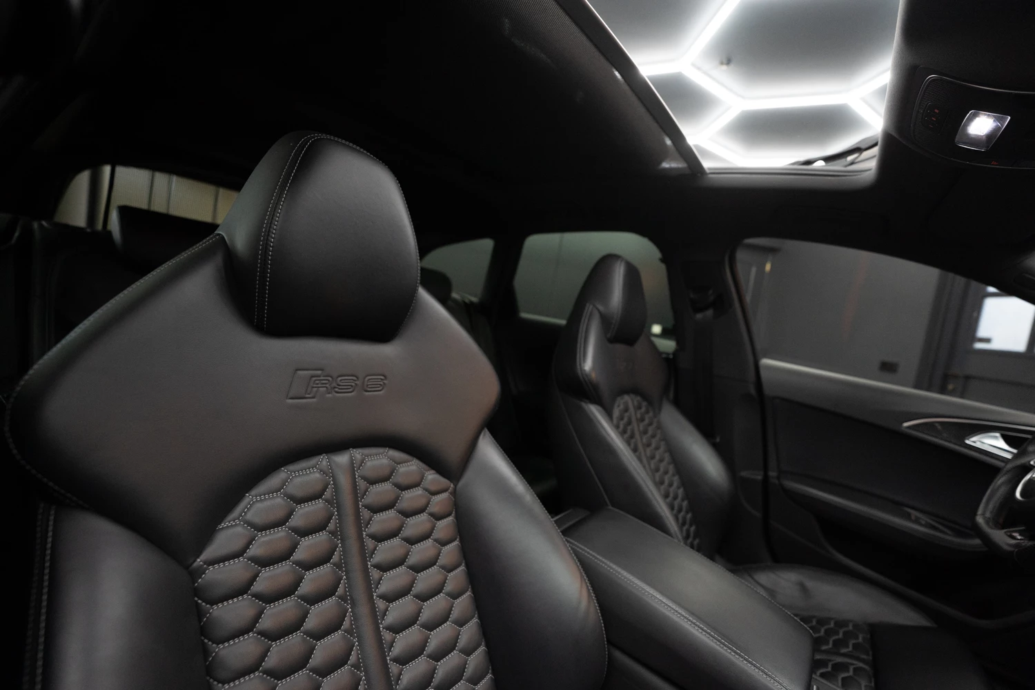 Hoofdafbeelding Audi RS6