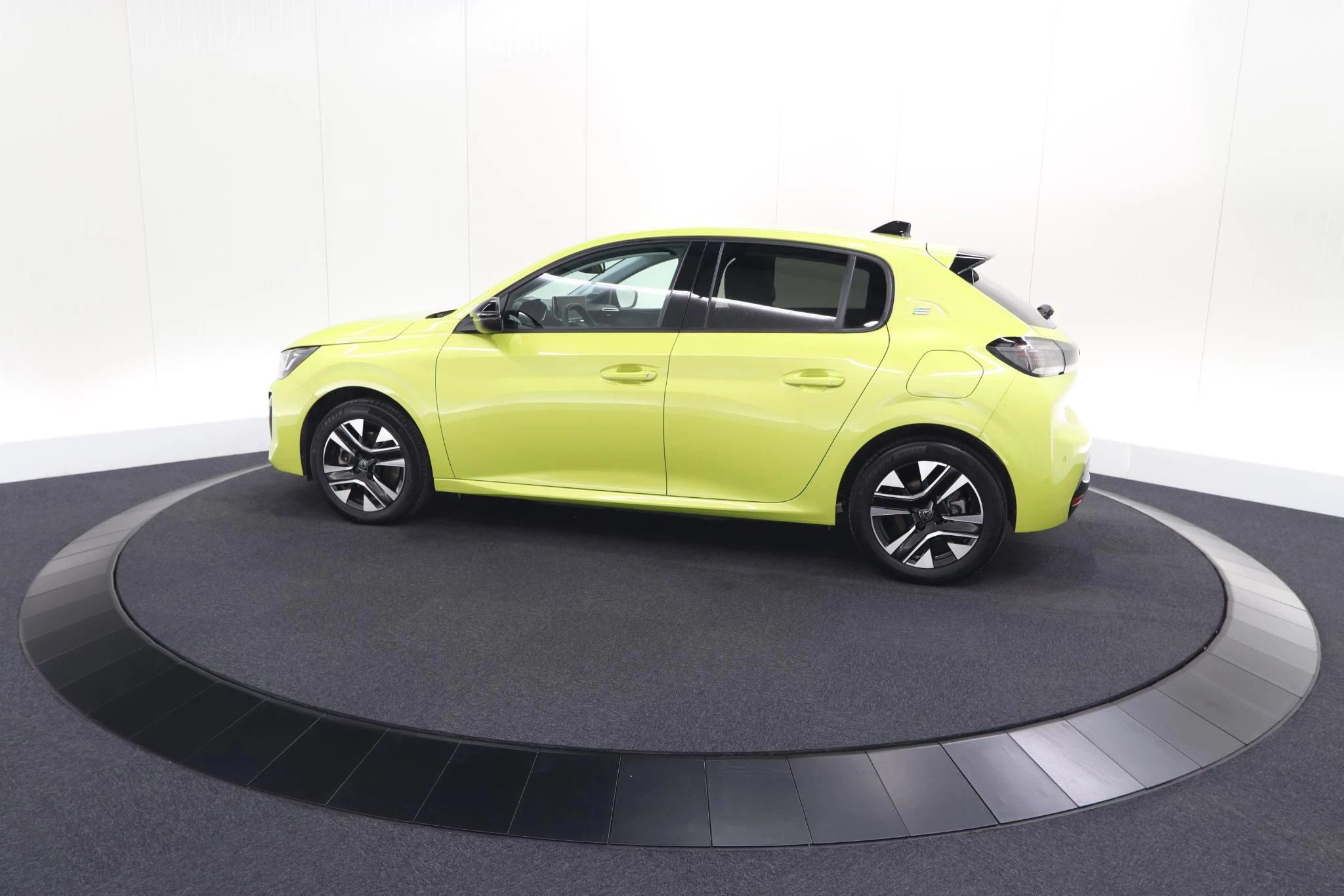 Hoofdafbeelding Peugeot e-208