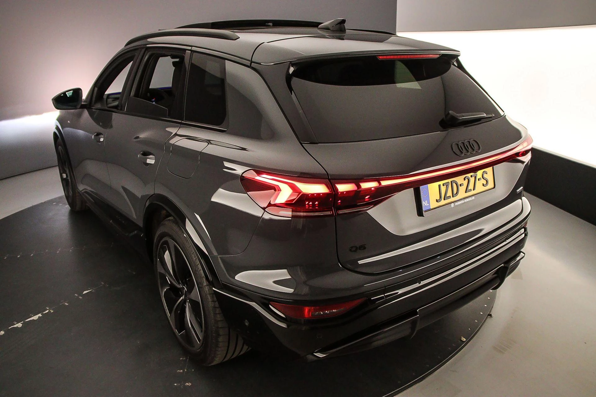 Hoofdafbeelding Audi Q6 e-tron