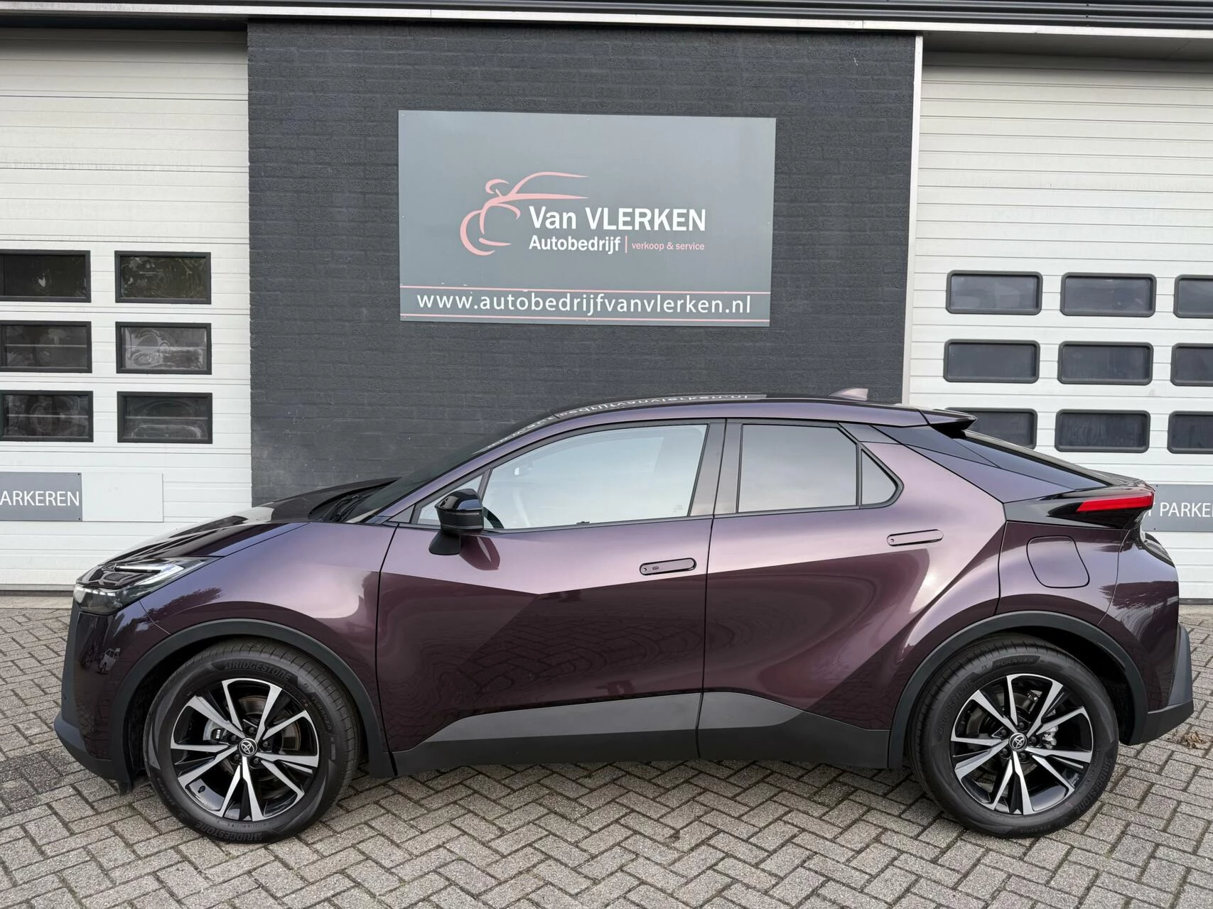 Hoofdafbeelding Toyota C-HR