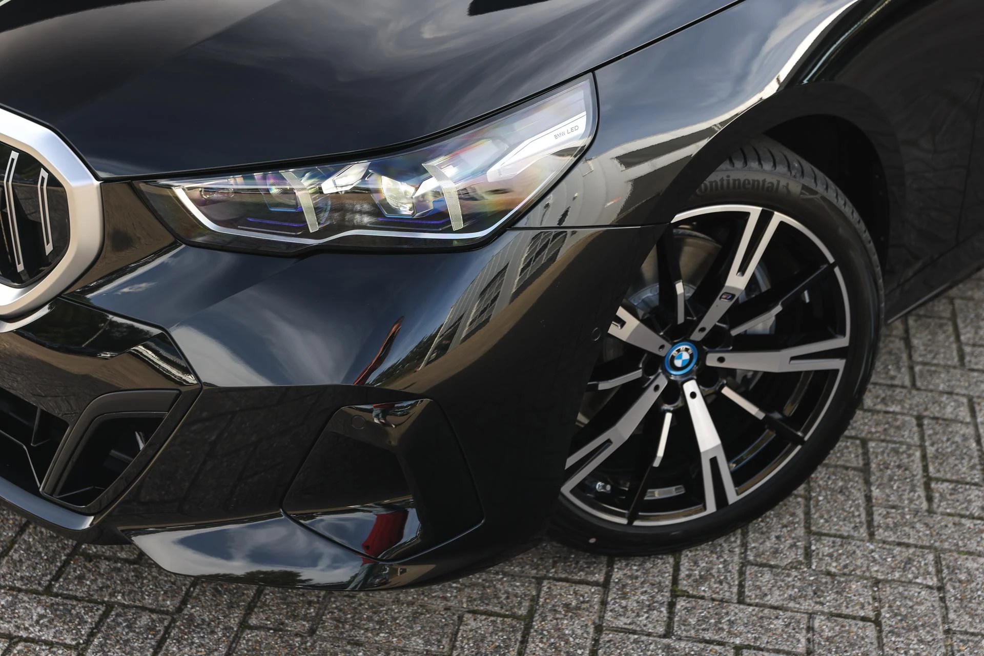 Hoofdafbeelding BMW i5