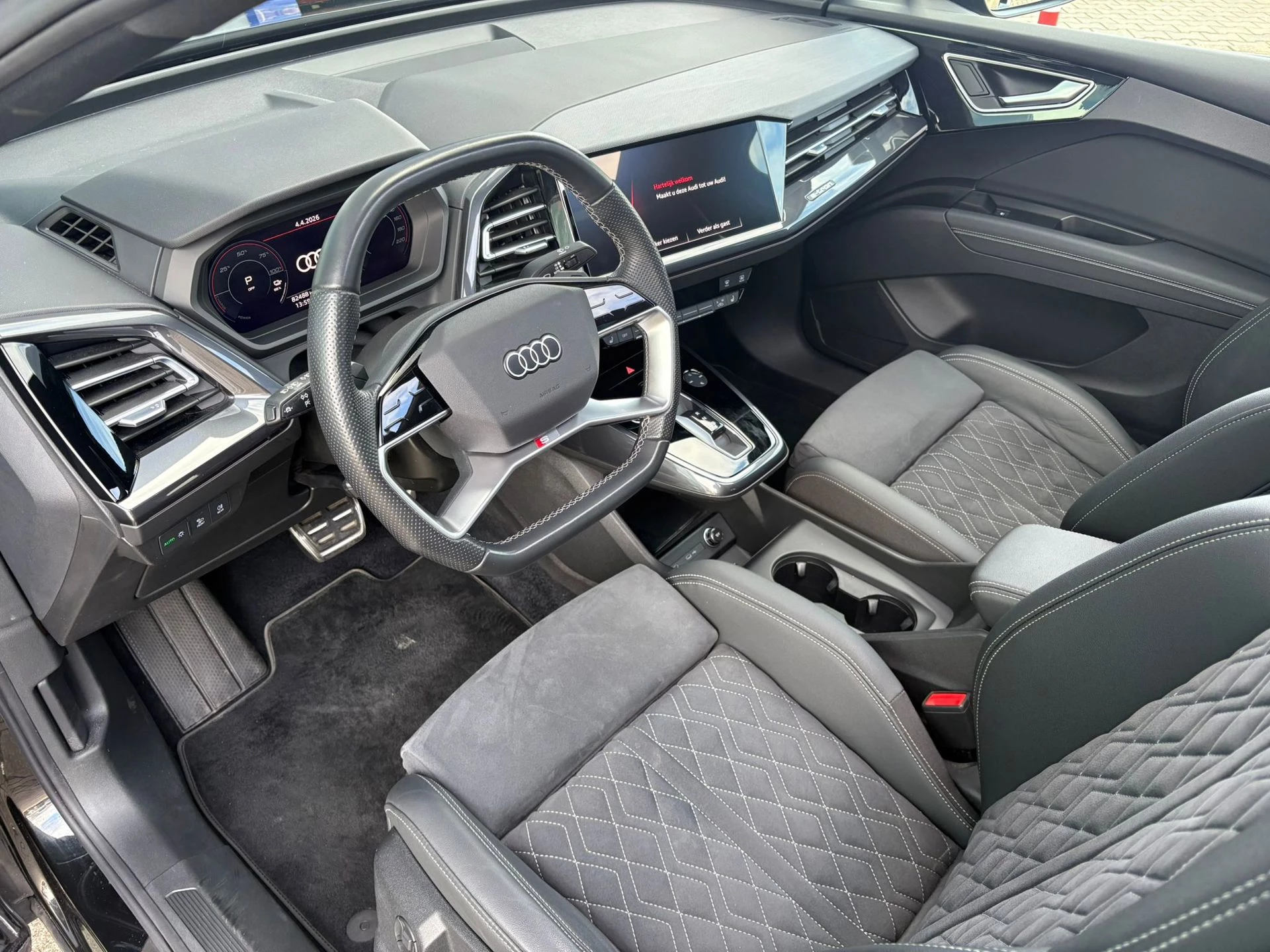 Hoofdafbeelding Audi Q4 Sportback e-tron