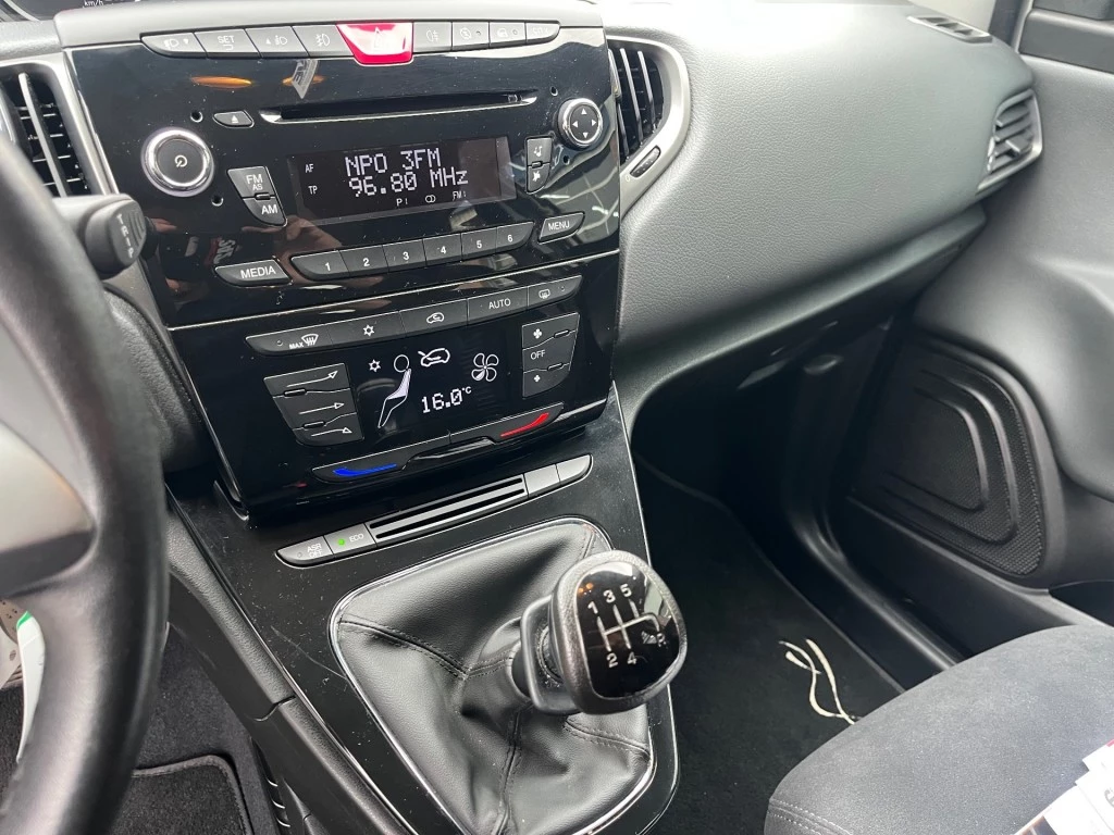 Hoofdafbeelding Lancia Ypsilon