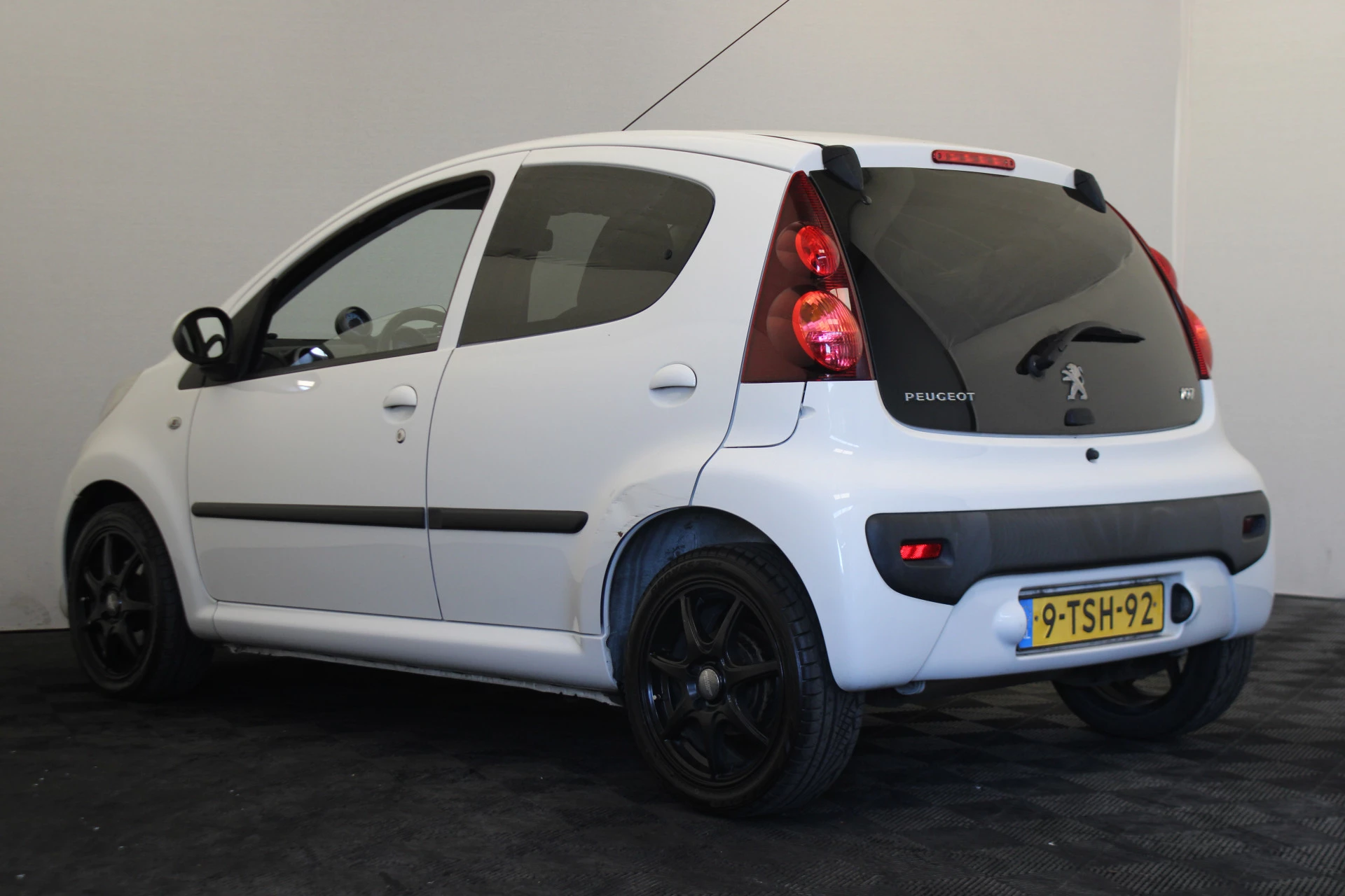 Hoofdafbeelding Peugeot 107
