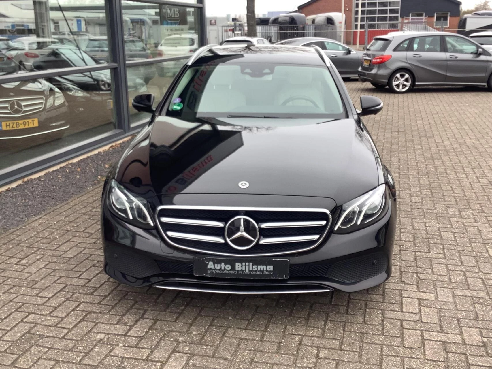 Hoofdafbeelding Mercedes-Benz E-Klasse