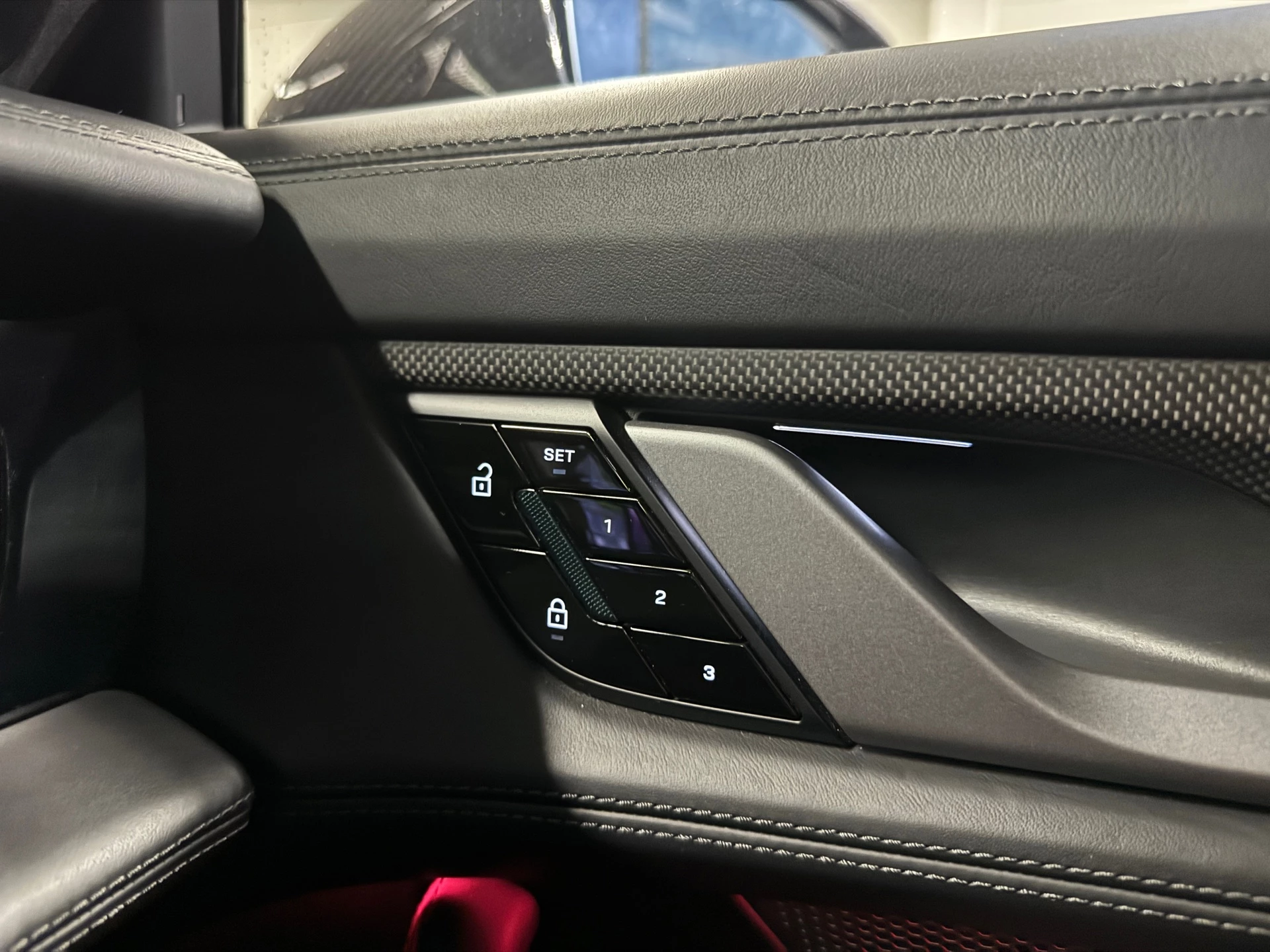 Hoofdafbeelding Porsche Taycan