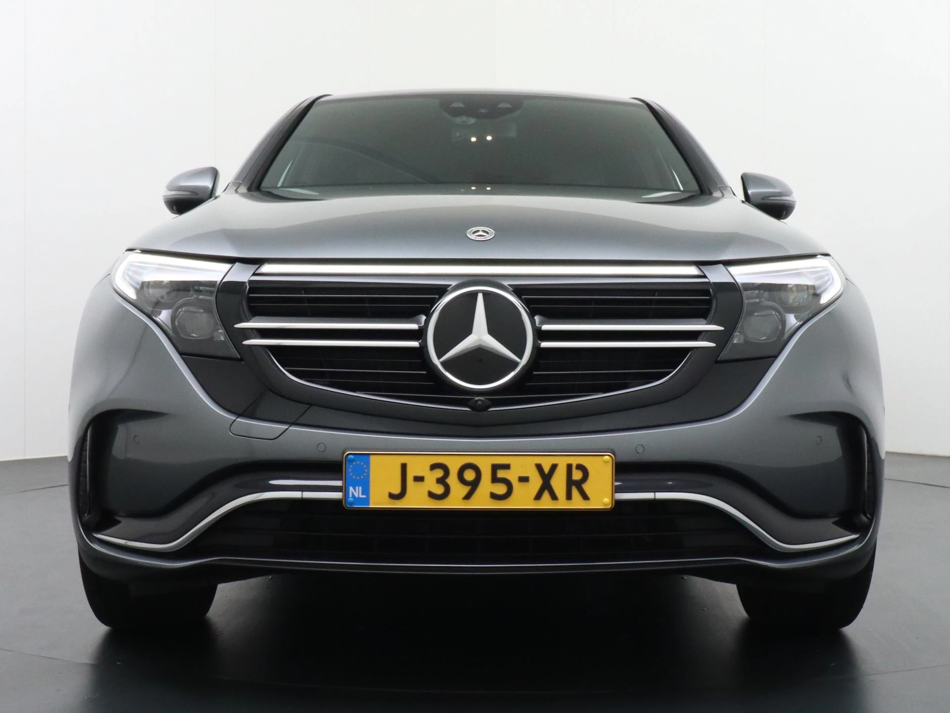 Hoofdafbeelding Mercedes-Benz EQC