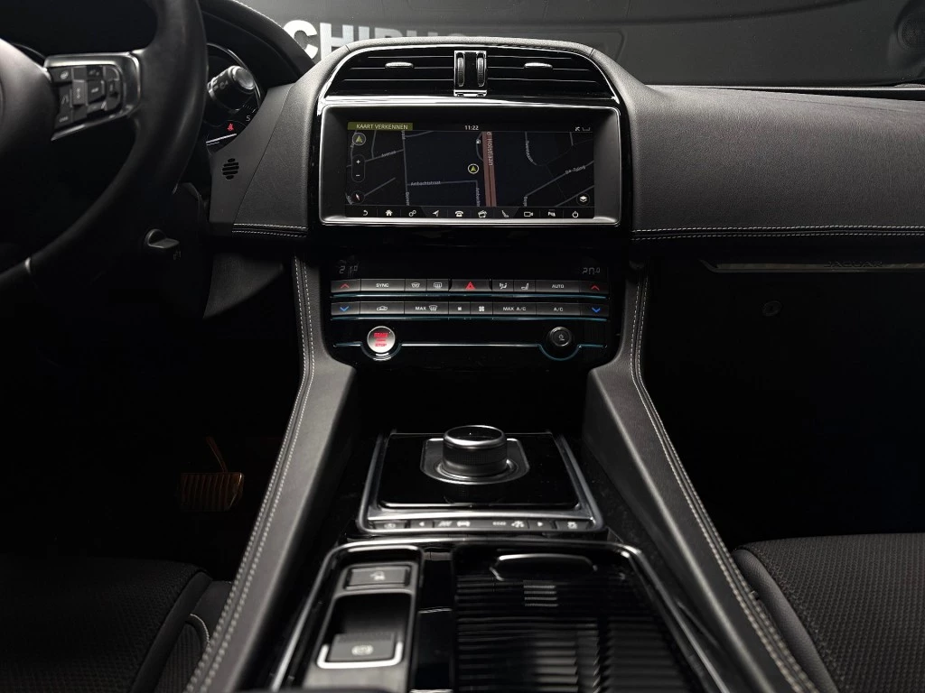 Hoofdafbeelding Jaguar F-PACE