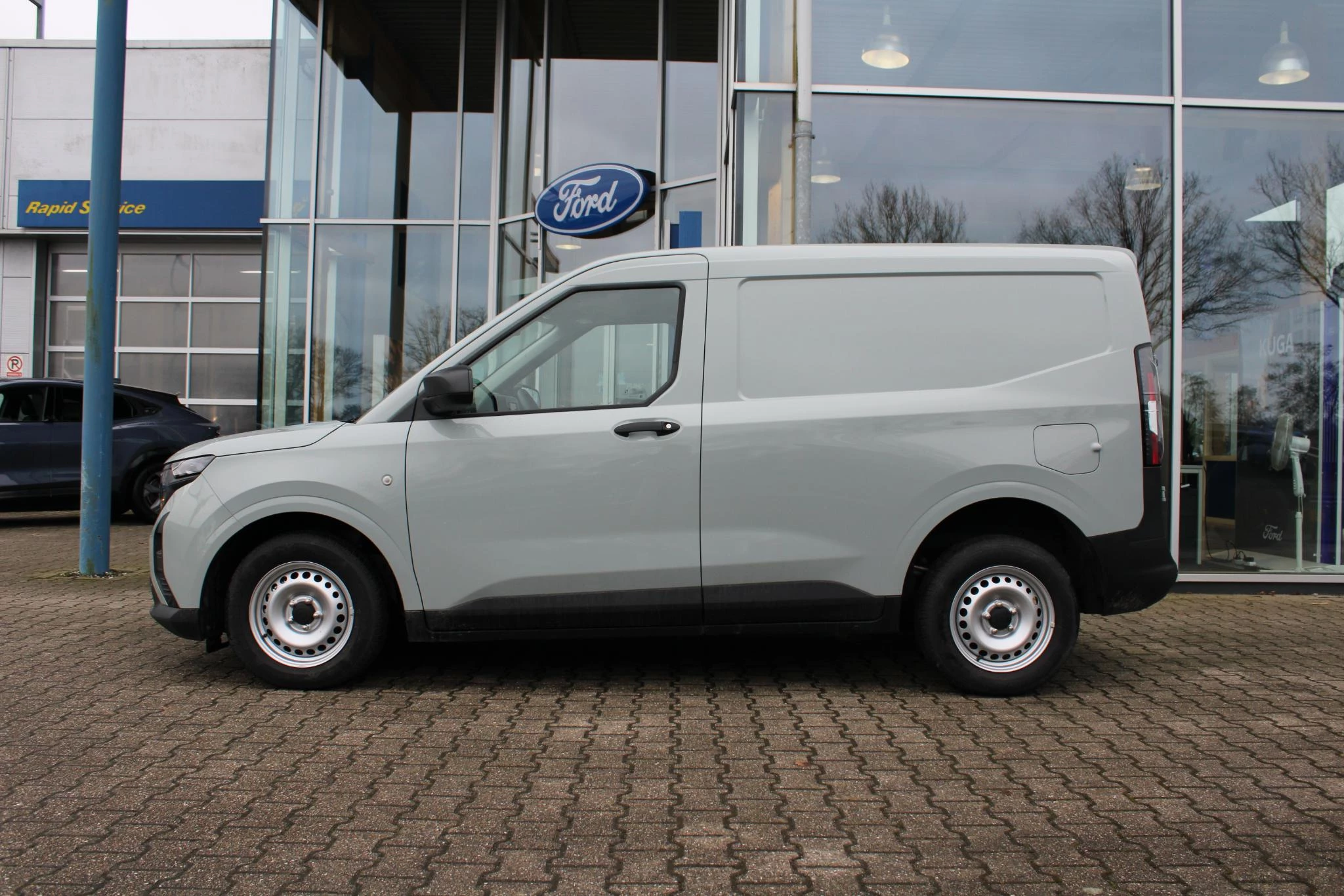 Hoofdafbeelding Ford Transit Courier