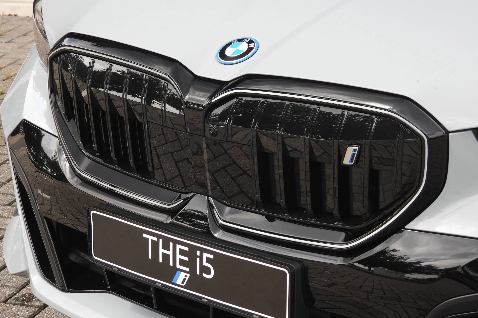 Hoofdafbeelding BMW i5