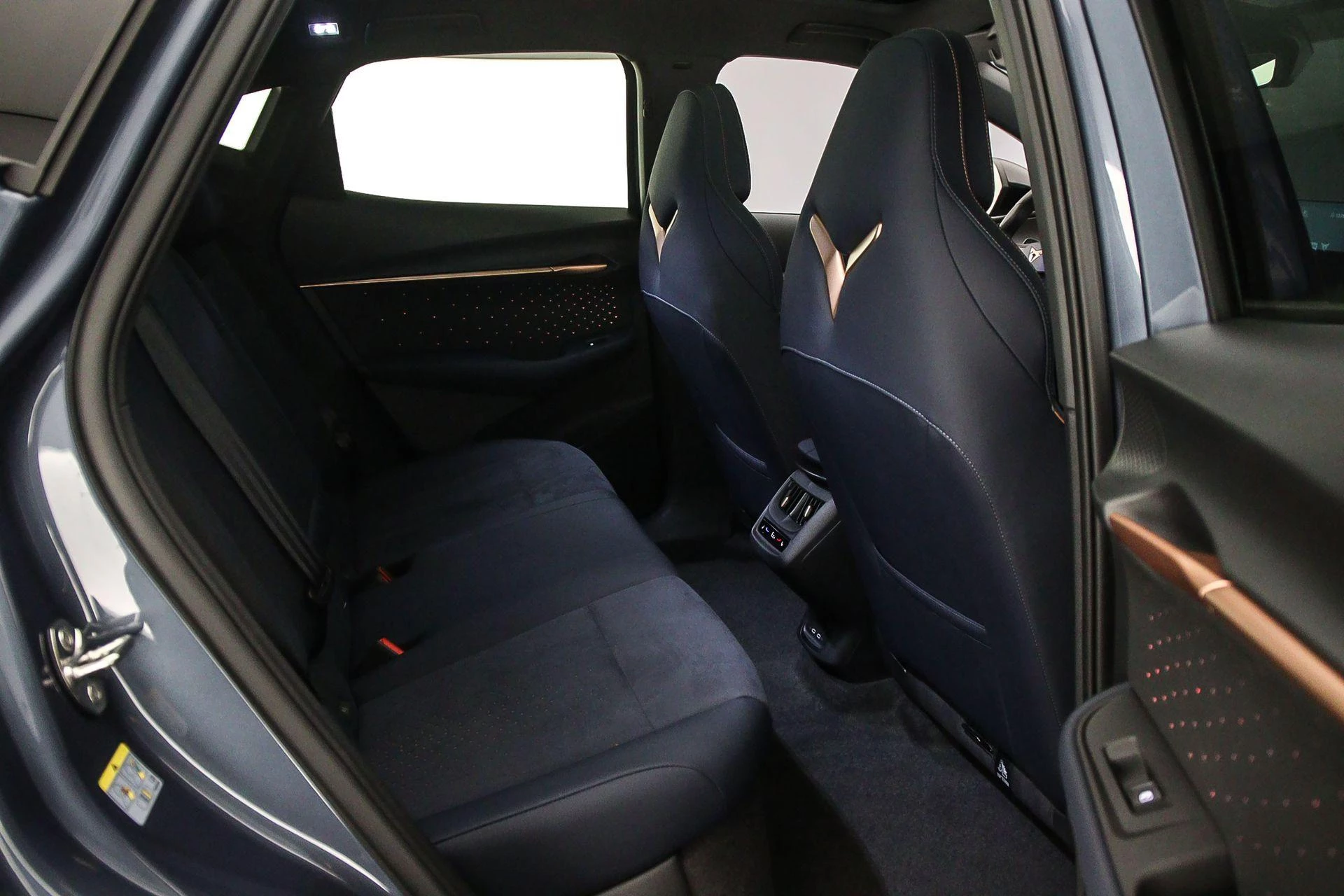 Hoofdafbeelding CUPRA Tavascan