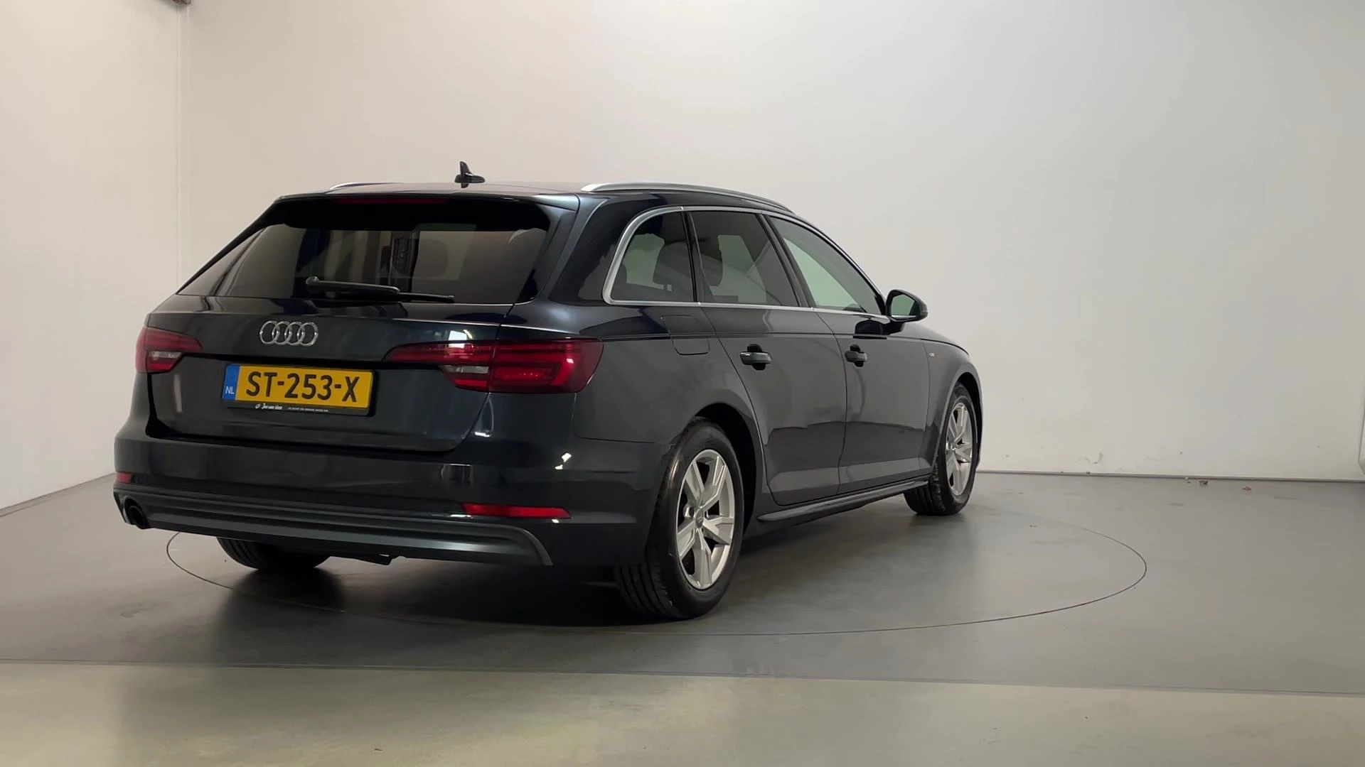 Hoofdafbeelding Audi A4