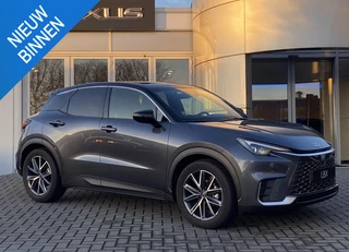 Lexus LBX Emotion 2WD TECHPACK KEYLESS STOELVERW STUURVERW EL-ACHTERKLEP